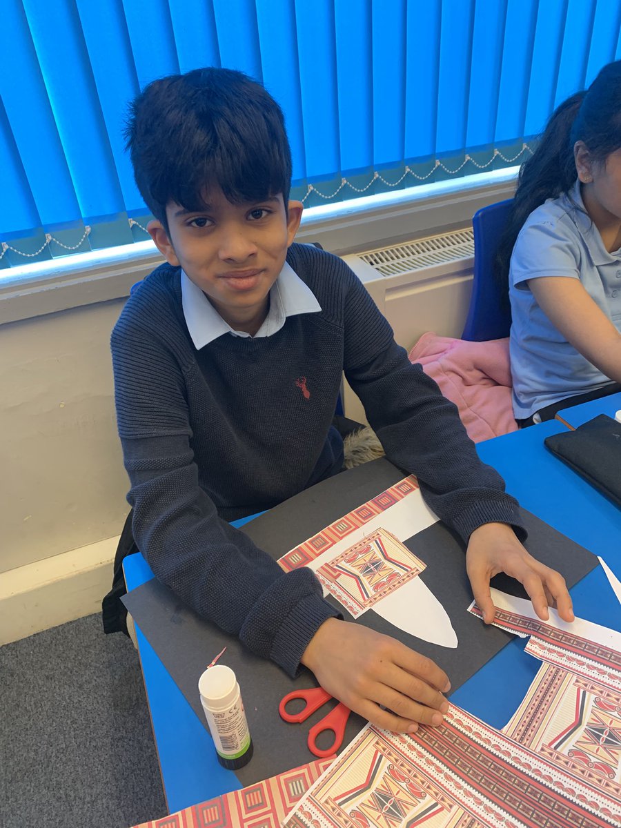 Great fun in our Eid workshop today! Got lots of them up on display outside Year 6 - please take a look tomorrow! 🌙