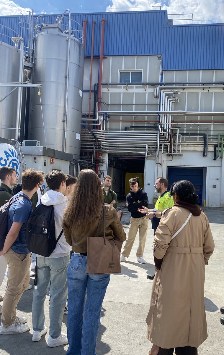 María José Moya (@mjmoyaprof) on Twitter photo Visita de alumnado del Grado en Ing. Civil, y del Máster en Ing. de Caminos, a la EDAR de <a href="/HELADOSALACANT/">HELADOS ALACANT</a>.
Gracias a Mercedes Calzada, responsable de Medioambiente de <a href="/sacyr/">sacyr</a> Agua y a Juan Carlos Bugallo, responsable de la planta, por su amable atención. <a href="/EPSAlicante/">EPS Alicante</a> <a href="/dic_ua/">dic | Ingeniería Civil UA</a> Visita de alumnado del Grado en Ing. Civil, y del Máster en Ing. de Caminos, a la EDAR de <a href="/HELADOSALACANT/">HELADOS ALACANT</a>.
Gracias a Mercedes Calzada, responsable de Medioambiente de <a href="/sacyr/">sacyr</a> Agua y a Juan Carlos Bugallo, responsable de la planta, por su amable atención. <a href="/EPSAlicante/">EPS Alicante</a> <a href="/dic_ua/">dic | Ingeniería Civil UA</a>