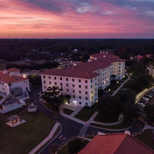 CoachBBurn_12's tweet image. Florida College Falcons (NAIA) @FC_Hoops_  @FC_Athletics_ 
✅Located 20 minutes from downtown Tampa 
✅Top-level NAIA Basketball Competition 
✅Great Education 
✅Amazing place to grow athletically, educationally, spiritually

@NAIAHoopsReport @prephoopsfl @transferportal