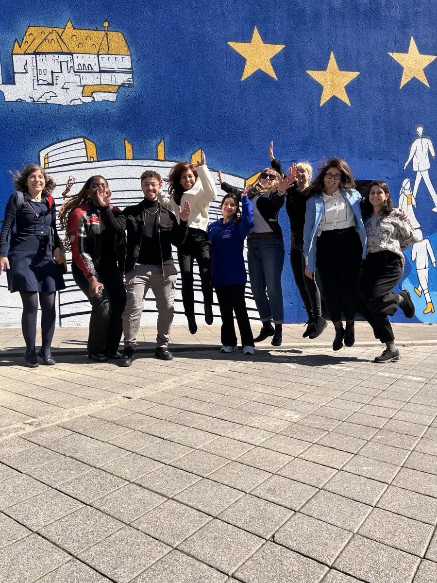 UE_Luxembourg's tweet image. Today in #Differdange we unveiled the winning mural from the &quot;Street Art Contest&quot; highlighting EU values. Submissions from across the EU were also showcased. Big thanks to the 🇪🇺Documentation Centre 🇱🇺City, City of Differdange, @Europarl_LU &amp;amp; @EUPublications for their support!