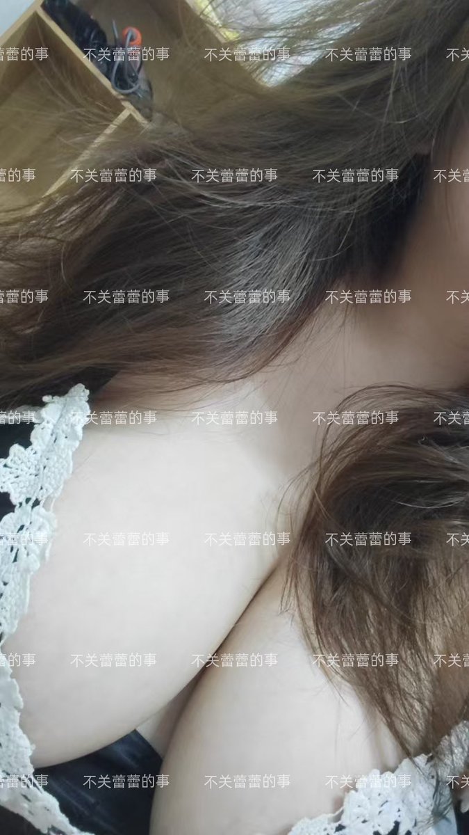 wsnd1997's tweet photo. 奶子是个很神奇的东西
有时候长长的
有时候圆圆的
有时候扁扁的
#大奶 #bbw https://t.co/YRDjlNQHAt