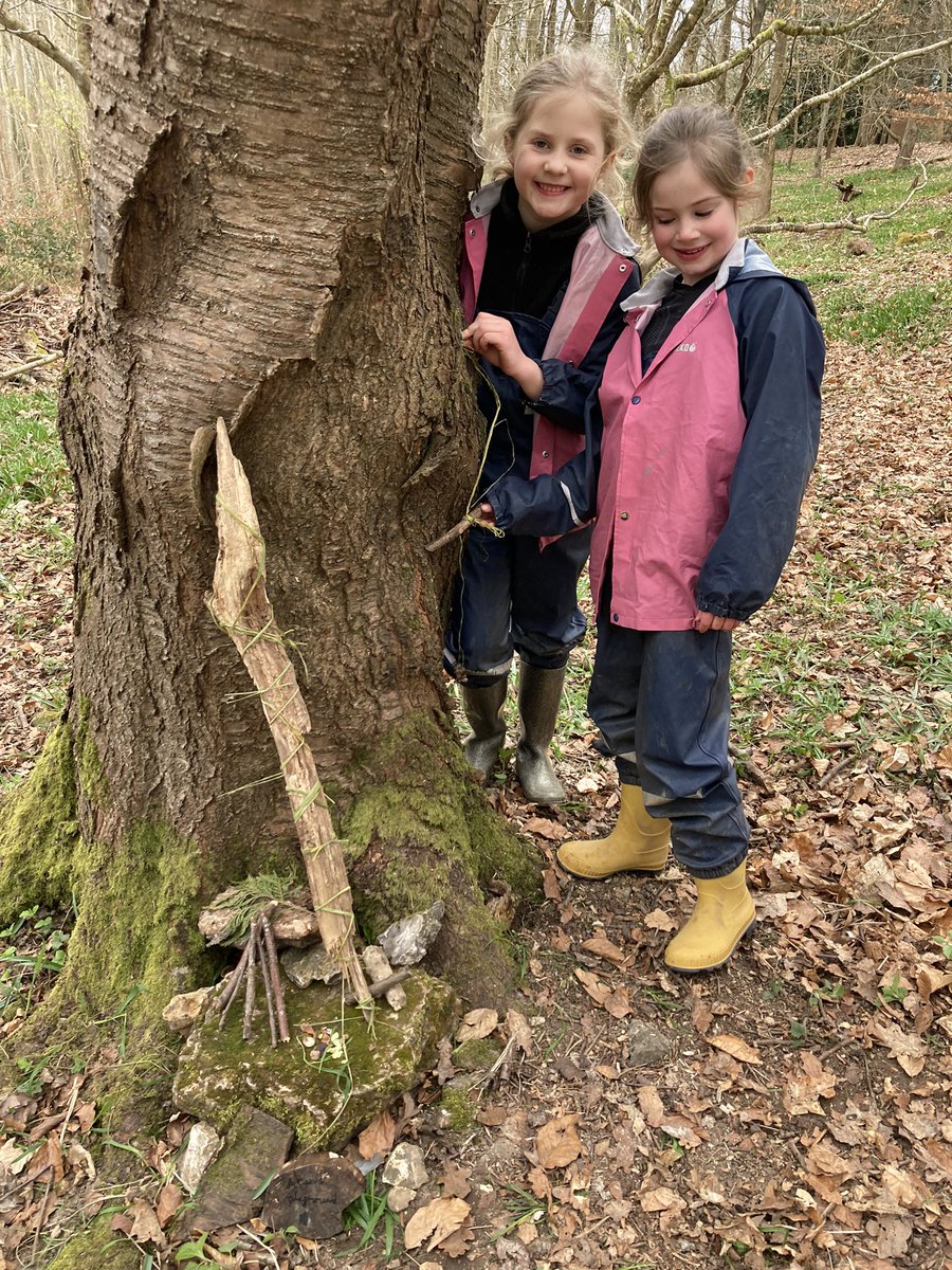 PipersForestSch's tweet photo. Today’s Year 2 Forest session. 🌳🔥🍃🥰 #childinitiatedlearning #KS1 #collaborativeplay #imaginaryplay https://t.co/K9VilC6AT1