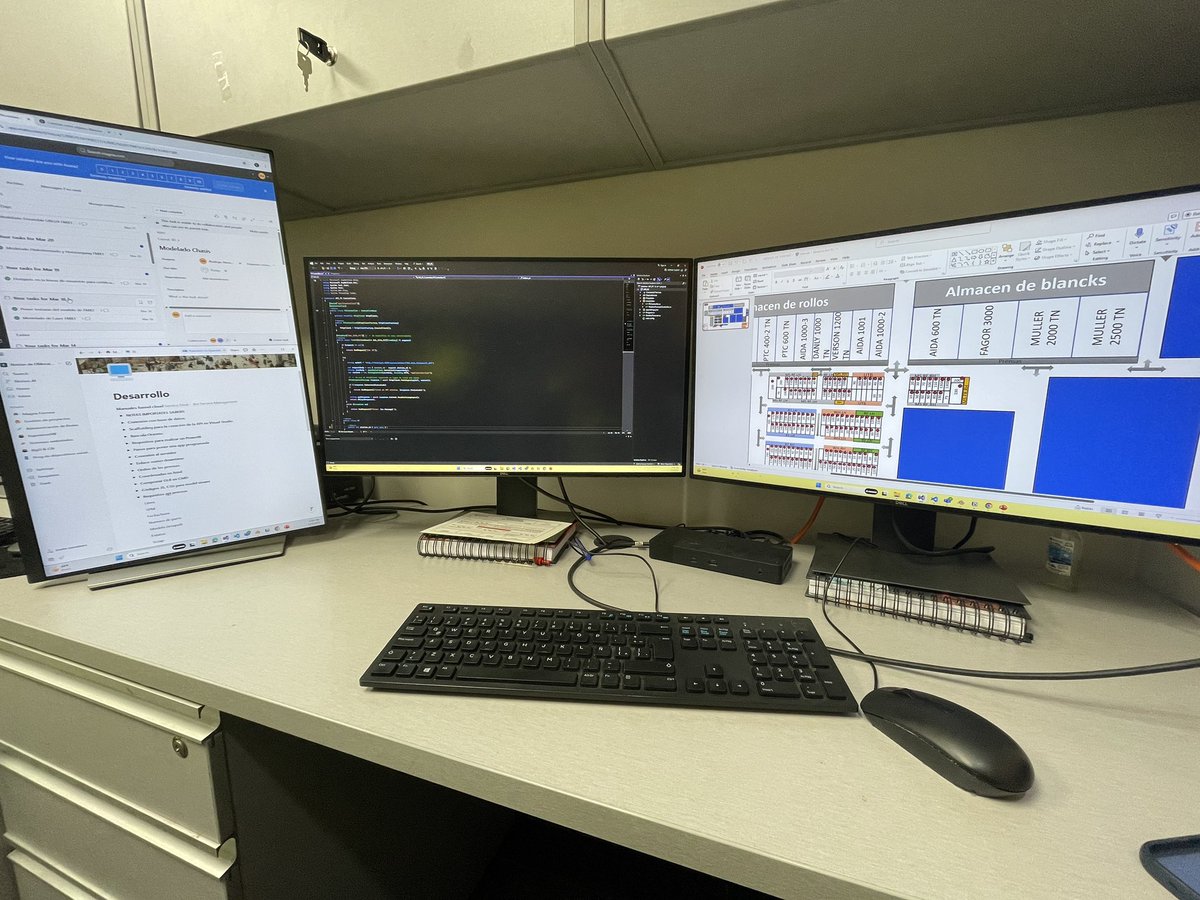 ElMoralesAM's tweet photo. Setup gamer del jale 🥴 https://t.co/VocwZwEK4O