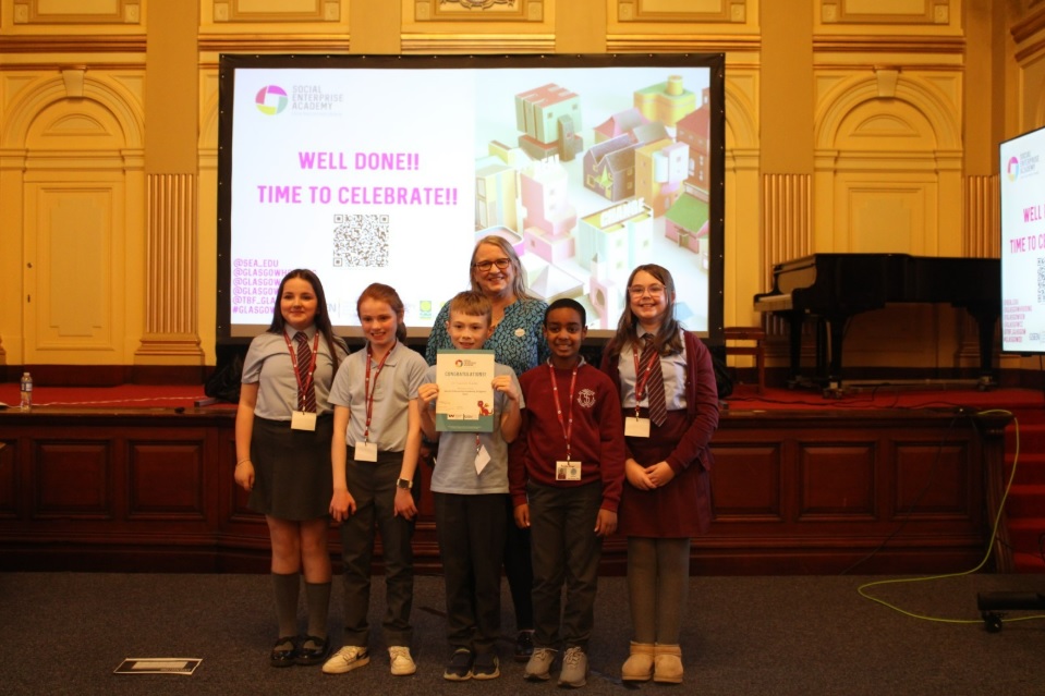 Social Enterprise Academy Schools (@sea_edu) on Twitter photo 🐉Yesterday was another truly inspiring day for another Glasgow Dragons’ Den at <a href="/GlasgowCC/">Glasgow City Council</a>!
✨We would like to thank Gary Condi and <a href="/TBF_Glasgow/">Towards Better Futures</a> for hosting us and our main sponsors: <a href="/GlasgowHousing/">Wheatley Homes Glasgow</a> and the <a href="/GlasgowSEN/">Glasgow Social Enterprise Network</a>
👇Check out the photos below
#GlasgowDD #SocEnt 🐉Yesterday was another truly inspiring day for another Glasgow Dragons’ Den at <a href="/GlasgowCC/">Glasgow City Council</a>!
✨We would like to thank Gary Condi and <a href="/TBF_Glasgow/">Towards Better Futures</a> for hosting us and our main sponsors: <a href="/GlasgowHousing/">Wheatley Homes Glasgow</a> and the <a href="/GlasgowSEN/">Glasgow Social Enterprise Network</a>
👇Check out the photos below
#GlasgowDD #SocEnt
