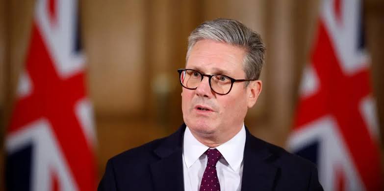 NigeriaStories's tweet image. BREAKING: UK releases details of de@d Nigerians with unclaimed estates 🏡 

The 58 identified Nigerians on the list include: (S/N Property Owner/Place of Birth/Date of Death/ Place of Death/Marital Status/BV Reference)
 
1 Arbel Aai’Lotta’Qua Abouarh Nigeria 5/2/1998 Chiswick…