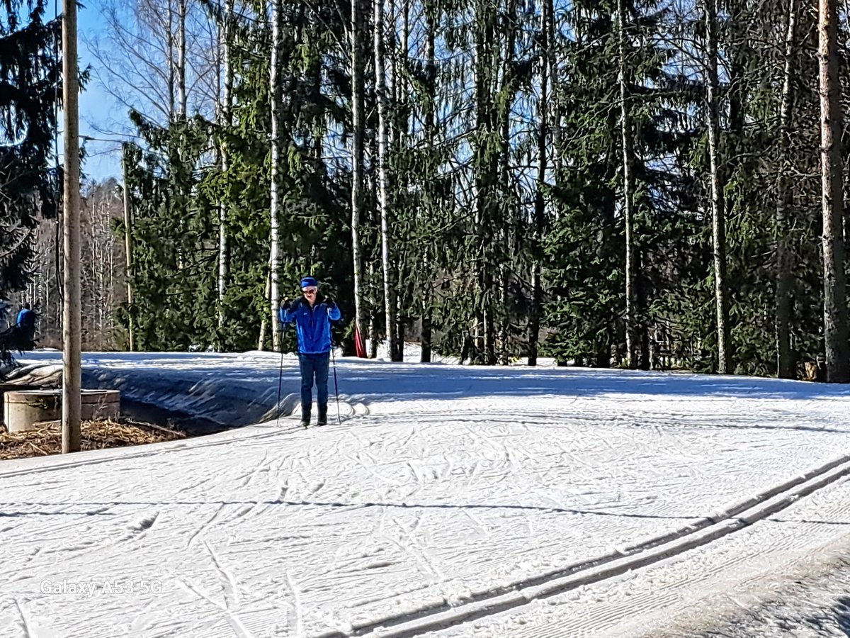 Oittaalla vielä hyvä hiihtokeli. Suuret kiitokset Espoon kaupungille koko kaudesta.