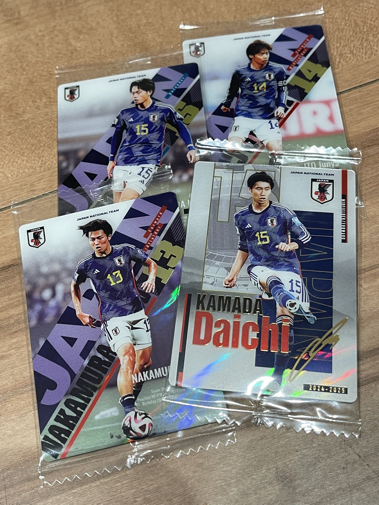 大幅値下！　サッカー日本代表　フランスW杯　出場記念品　岡野雅行　直筆サイン入り 大幅値下！サッカー日本代表フランスW杯出場記念品岡野雅行直筆