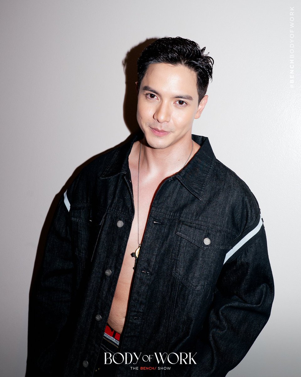 Curls_yammy's tweet image. Alden's leveling up Fashion Week like a game of strip poker,topless this year, shoeless next. At this rate, by 2030, He'll be strutting in nothing but a smile! 

Less is More!😂😜✌️

#ALDENRichards 
#BENCHBodyOfWork