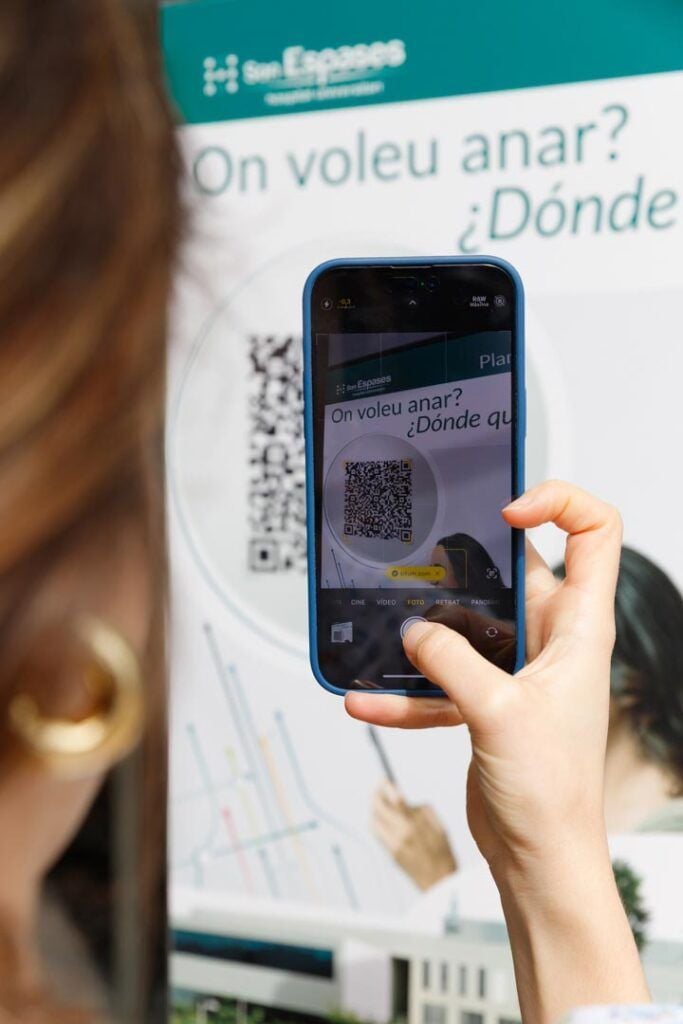 situm_es's tweet image. 🗺️ This week we celebrated the launch of HUSE Maps at Hospital Son Espases, with a wide range of features:
👣 Step-by-step navigation
🔎 Smart search
🚗 “Find my car”
📲 Multiplatform
📷 Accessible via QR
👉 Read more buff.ly/WbyiRSa
#Hospital #Wayfinding #Maps