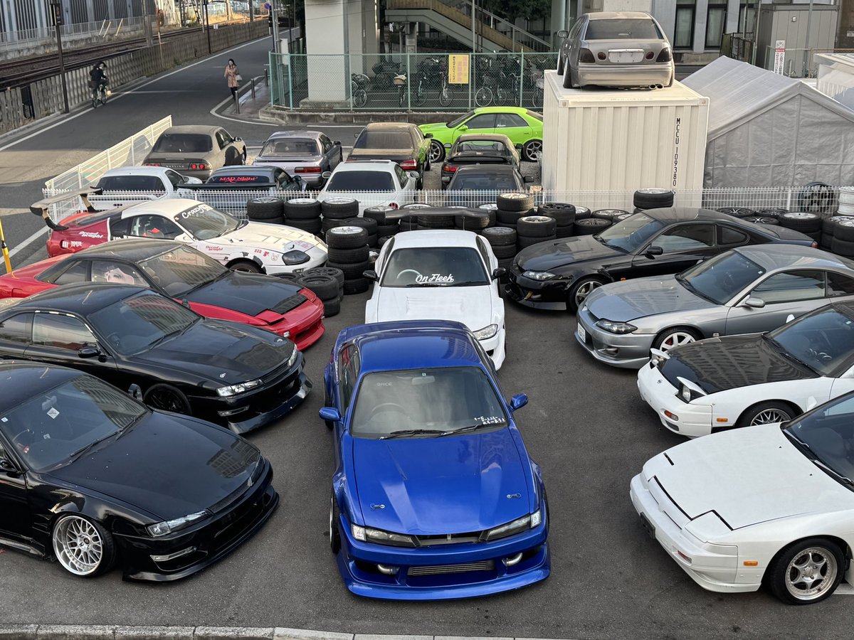 S15とER34

今日、明らかに相場崩れた。

間違いなくトランプ25%関税の影響

これから国内相場も安くなると思う

と予測しても
一時的に下がるだけでいつもバブル崩壊しないんだよな😅

#改造車売るならMSG #改造車買取 #スポーツカー買取 #旧車買取 #ドリ車買取 #車買取 #事故車買取