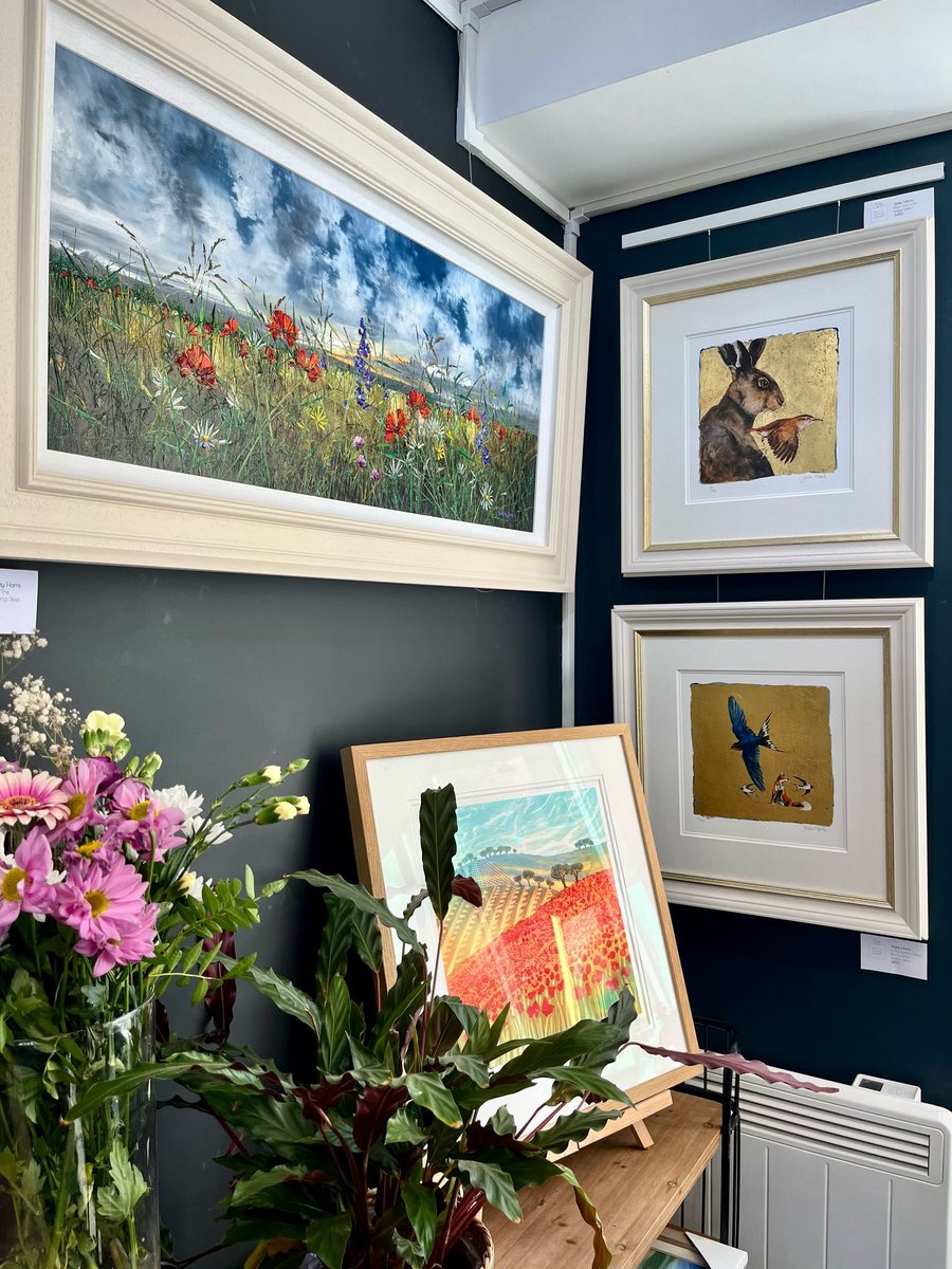 Beautiful Art on display here at Whitehorse Gallery..

whitehorsegallery.co.uk