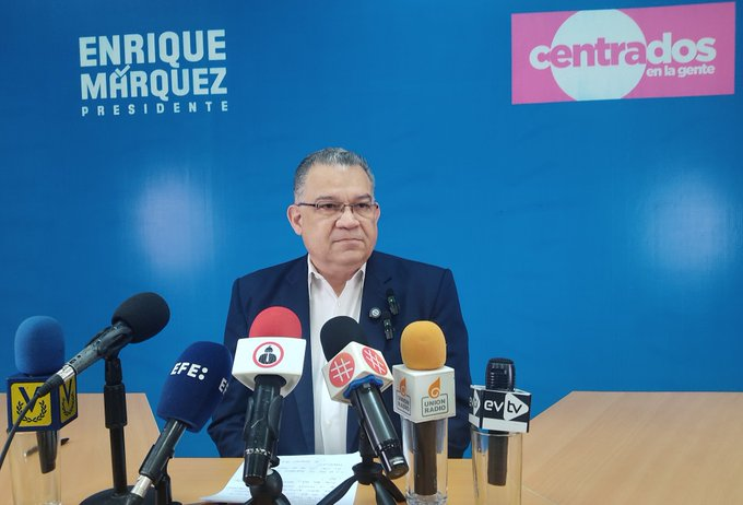 ConVmro's tweet image. Sólo el silencio que le han impuesto a @ENRIQUEMARQUEZP habla más claro y fuerte que sus palabras...

Su prisión, es la prisión de la verdad, el secuestro de la justicia y la instrumentalización del poder para frenar la voluntad popular

#LibertadParaTodosLosPresosPoliticos