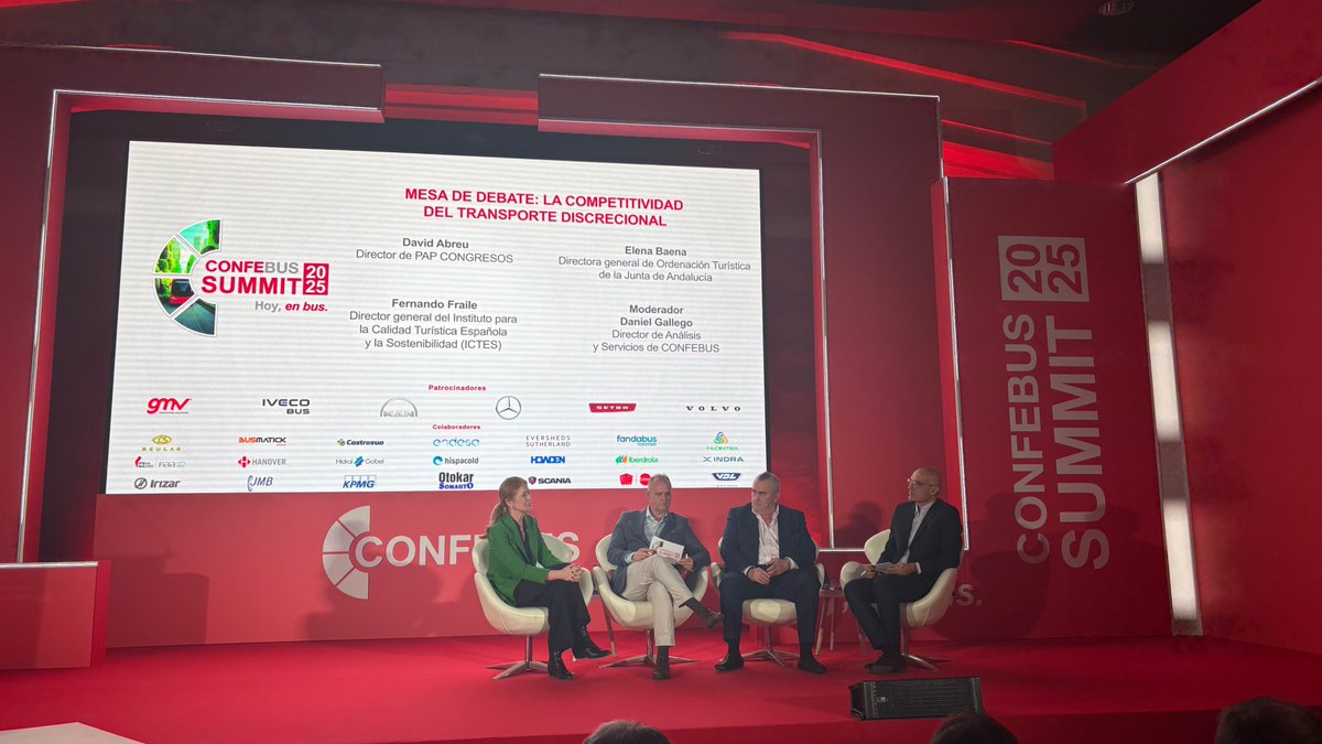 ConfebusSocial's tweet image. David Abreu, director de @PAPCONGRESOS, Elena Baena, directora general de Ordenación Turística de @AndaluciaJunta y Fernando Fraile, director general del @QCalidad, debaten ahora sobre la #competitividad del #TransporteDiscrecional 🚌, apostando por un #TurismoSostenible