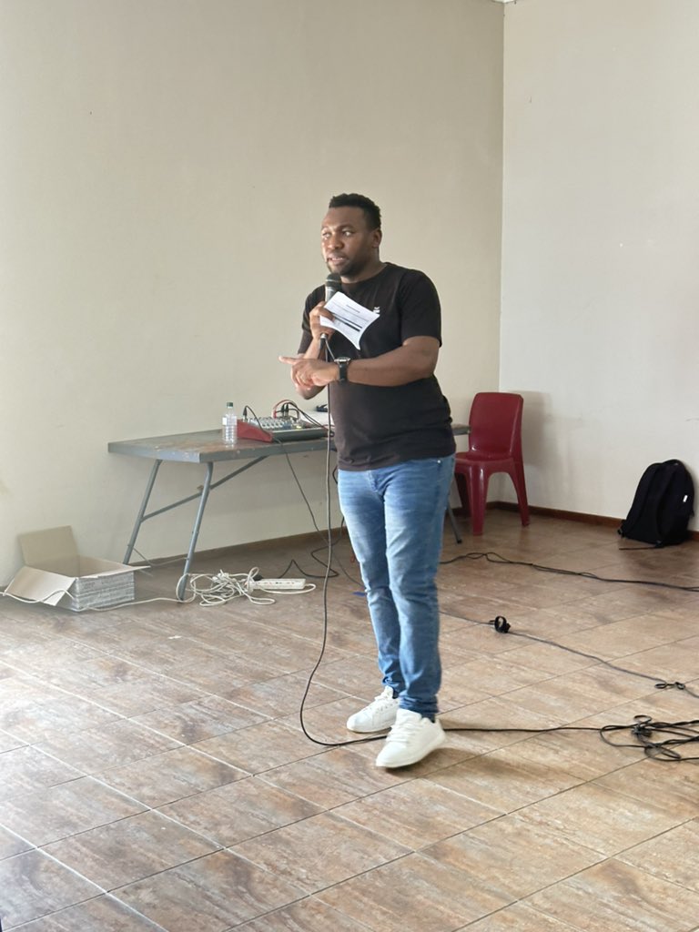 gpgSocDev's tweet photo. Today, @gpgSocDev is hosting men’s dialogue at Matimba Sinqobile Community Hall in #Mamelodi, where men are raising and discussing their issues and be able to come up with solutions. The theme is “men voice out”. #GrowingGautengTogether #mensmentalhealth #mensdialogue #EndGBV https://t.co/a8AlUJG0VL