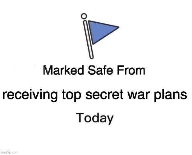 moneyfirstralph's tweet photo. What a bunch of hypocrites.... #HillaryEmails vs #SignalGateScandal #WarPlans https://t.co/nlGYKKlnCP