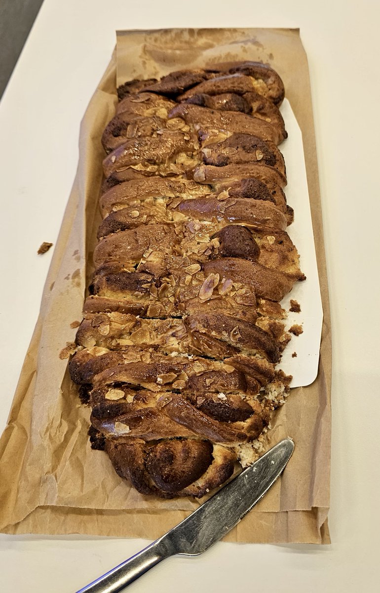 Rupprechter Lab (@rupprechter_lab) on Twitter photo With my old friend Dr. Surface Oxide 📈 🧪 ⚡ 🔬 Seminar on "Interface effects and active sites" with lots of expert input and nice swedish cake.
<a href="/MAXIVLaboratory/">MAX IV Laboratory</a> <a href="/TACO_Oxides/">TACO: Taming Complexity in Materials Modeling</a> <a href="/FWF_at/">FWF</a> <a href="/tu_wien/">TU Wien</a> <a href="/COE_MECS/">COE_MECS</a> With my old friend Dr. Surface Oxide 📈 🧪 ⚡ 🔬 Seminar on "Interface effects and active sites" with lots of expert input and nice swedish cake.
<a href="/MAXIVLaboratory/">MAX IV Laboratory</a> <a href="/TACO_Oxides/">TACO: Taming Complexity in Materials Modeling</a> <a href="/FWF_at/">FWF</a> <a href="/tu_wien/">TU Wien</a> <a href="/COE_MECS/">COE_MECS</a>