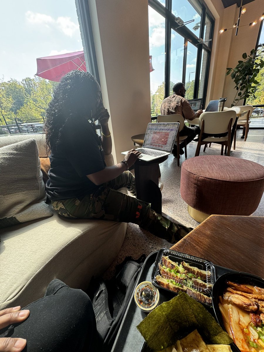 Zanandi7's tweet photo. Today,
I’m committing to change. I woke up this morning and thought to myself, CHANGE EVERYTHING! 🌞
Let’s get it! 🙌🏾🙌🏾🙌🏾🙌🏾 https://t.co/lWNii46HgV