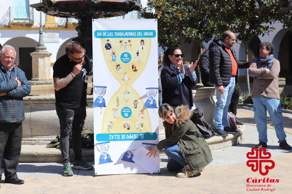 CaritasCRodrigo's tweet image. 👩Hoy salimos a la calle para defender #ElTiempodeEllas en las 11 Cáritas de Castilla y León. Aquí tienes información de cómo se ha desarrollado este acto en #CiudadRodrigo caritas.es/ciudadrodrigo/…