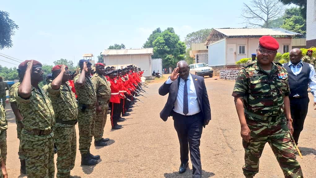 Ministry of Works & Transport (@mowt_uganda) on Twitter photo Uganda & CAR Strengthen Ties with Key Road Project
Uganda and the Central African Republic (CAR) are set to boost regional trade and connectivity through the rehabilitation of the Arua-Yambio-Obo-Zemio road.
During a three-day visit,<a href="/GenWamala/">General Edward Katumba Wamala</a>. met with CAR’s President Uganda & CAR Strengthen Ties with Key Road Project
Uganda and the Central African Republic (CAR) are set to boost regional trade and connectivity through the rehabilitation of the Arua-Yambio-Obo-Zemio road.
During a three-day visit,<a href="/GenWamala/">General Edward Katumba Wamala</a>. met with CAR’s President