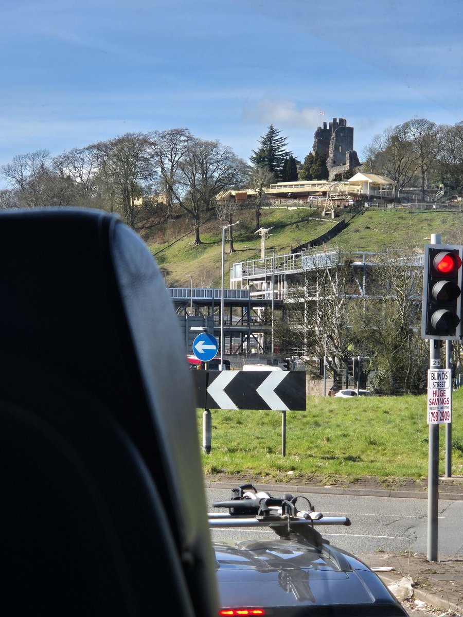Action shot from the traffic lights. Dudley Castle on the journeybetweenBirminghamandWolverhampton.  <a href="/nationalexpress/">National Express</a> #WinDough