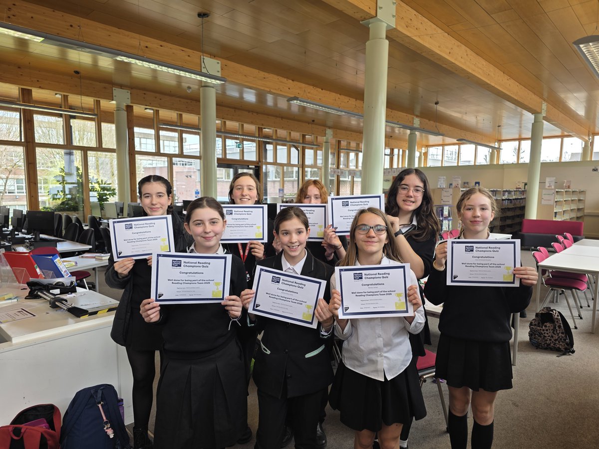 Library at Hornsey School for Girls tweet media
