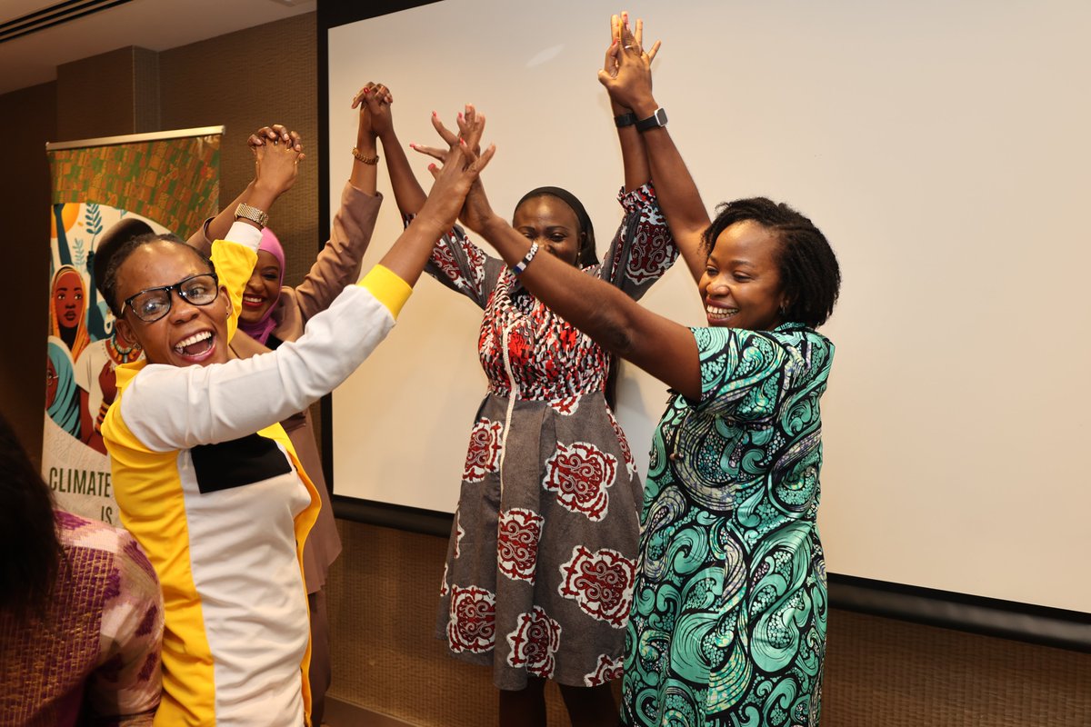 FemnetProg's tweet photo. ✊🏾Stronger networks, bolder advocacy, and collective power, African feminists are shaping the road to #COP30.

A gender-just climate action plan isn’t optional; it’s essential for a fair and sustainable world. 

#FeministClimateJustice https://t.co/MYlaAWR40z