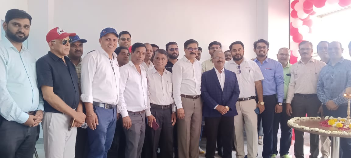 Mahindra NBS International (@nbsmahindra) on Twitter photo An incredible grand opening for our new MLMM showroom in Neral! A special thanks to Mr. Sunil Shinde, Secretary of Shramik Reeksha Sanghatna Matheran, for his presence along with Mr. Rajiv Walunj, National Head-Manpower & Capability Building M&M.
Visit us today!
<a href="/MahindraLMM/">Mahindra Last Mile Mobility</a> An incredible grand opening for our new MLMM showroom in Neral! A special thanks to Mr. Sunil Shinde, Secretary of Shramik Reeksha Sanghatna Matheran, for his presence along with Mr. Rajiv Walunj, National Head-Manpower & Capability Building M&M.
Visit us today!
<a href="/MahindraLMM/">Mahindra Last Mile Mobility</a>