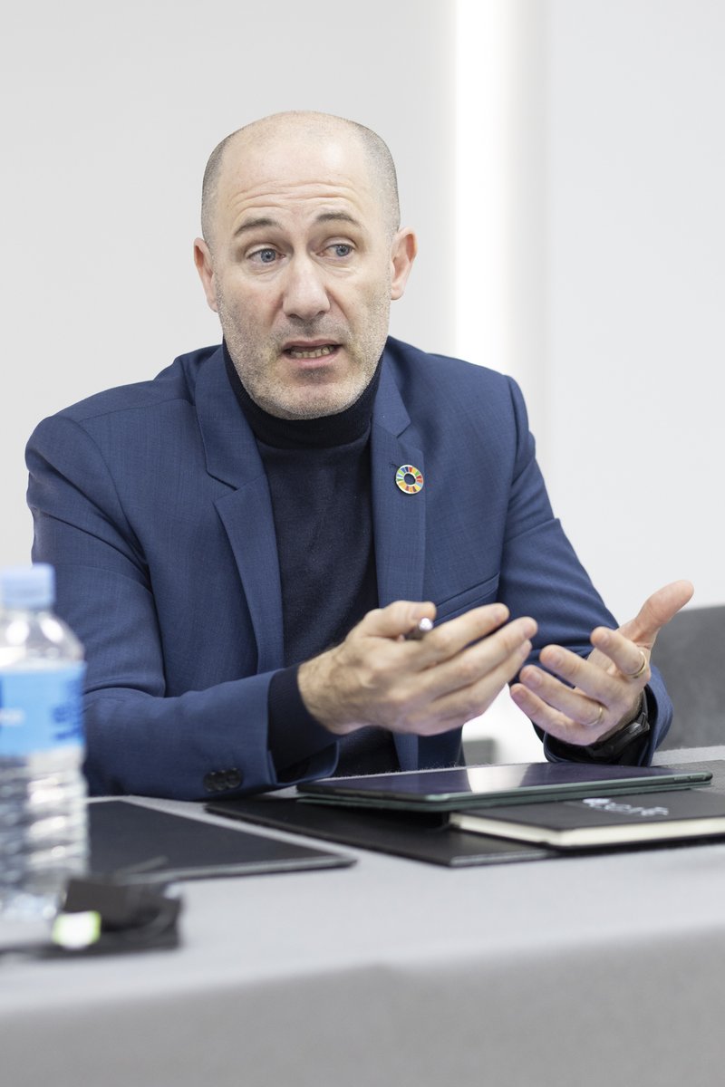 <a href="/salazar_octavio/">Octavio Salazar Benítez</a> <a href="/UProfesional/">Unión Profesional</a> <a href="/arqtecnicos/">ARQ Técnicos</a> <a href="/aparejadorescc/">AparejadoresCáceres</a> <a href="/cateb_barcelona/">Cateb</a> <a href="/masicilia/">Miguel Angel Sicilia</a> @COAATMenorca José <a href="/jipg101/">Jose Ignacio Pérez G</a>, arquitecto técnico y presidente del COAAT de Burgos <a href="/soyaparejador/">SoyAparejador</a>, se centra en la formación que recibimos desde las universidades, que debe ser plenamente igualitaria y ejemplar. Es un espacio en el que poner como referentes a compañeras arquitectas técnicas.