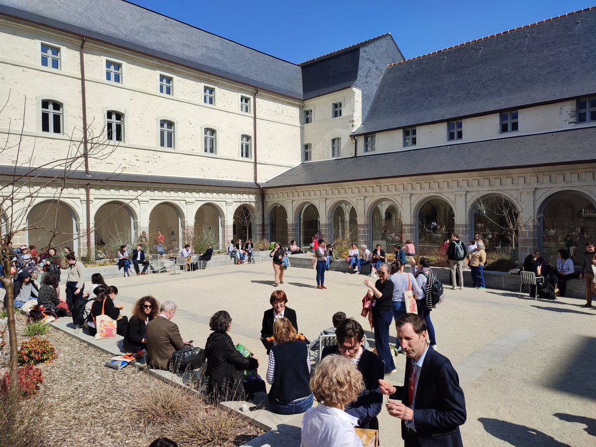 Un réel plaisir de retrouver tant de professionnels, anciens élèves et prestataires au forum AAF de #Rennes sur le thème de l'attention Une belle organisation et de riches échanges 😊
Merci à tous !
#AAFRennes2025 #archives