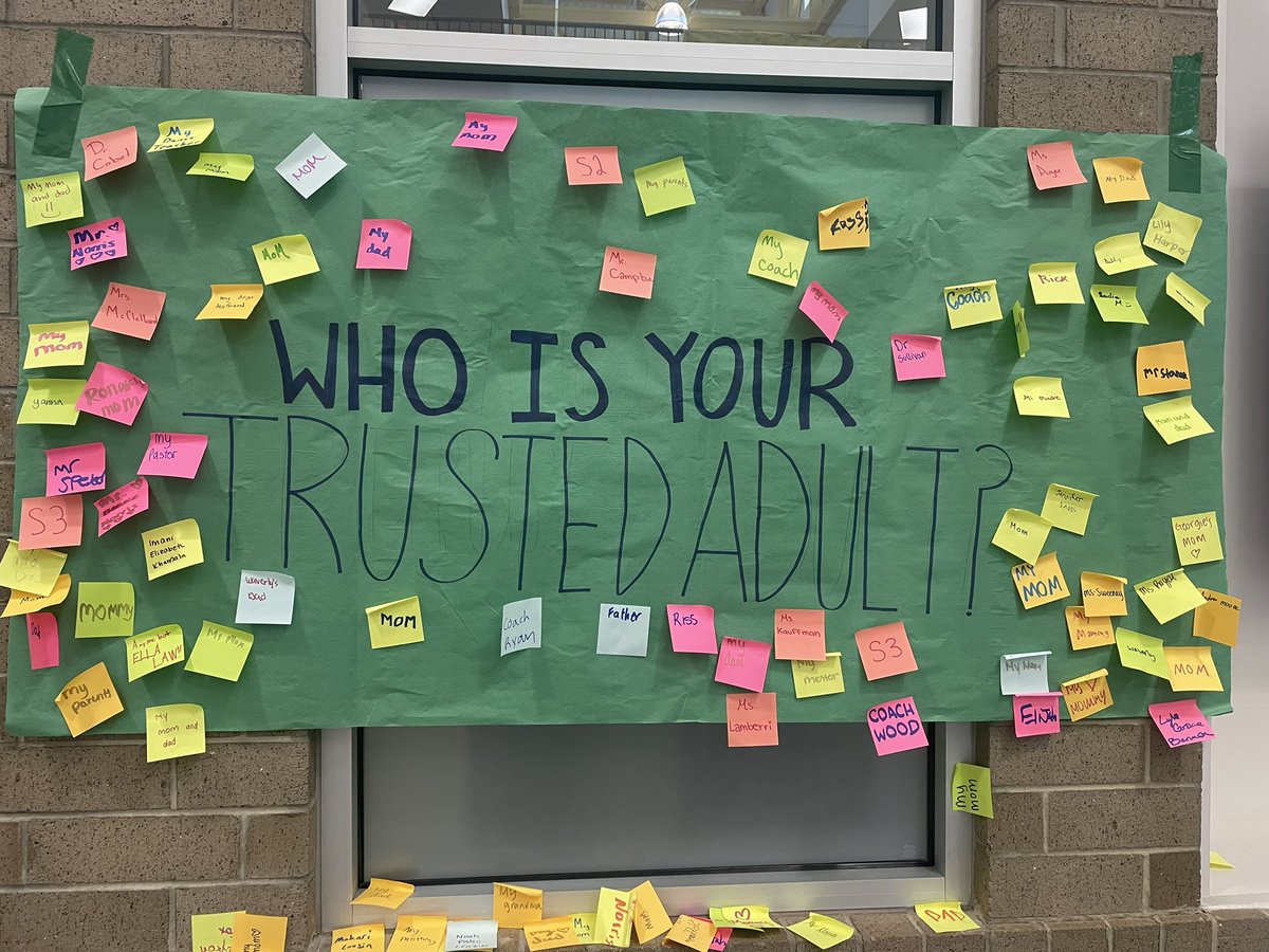 Chapel Hill High School is making student teacher connections a priority! Great job to these teachers for being the “go to” for our students!