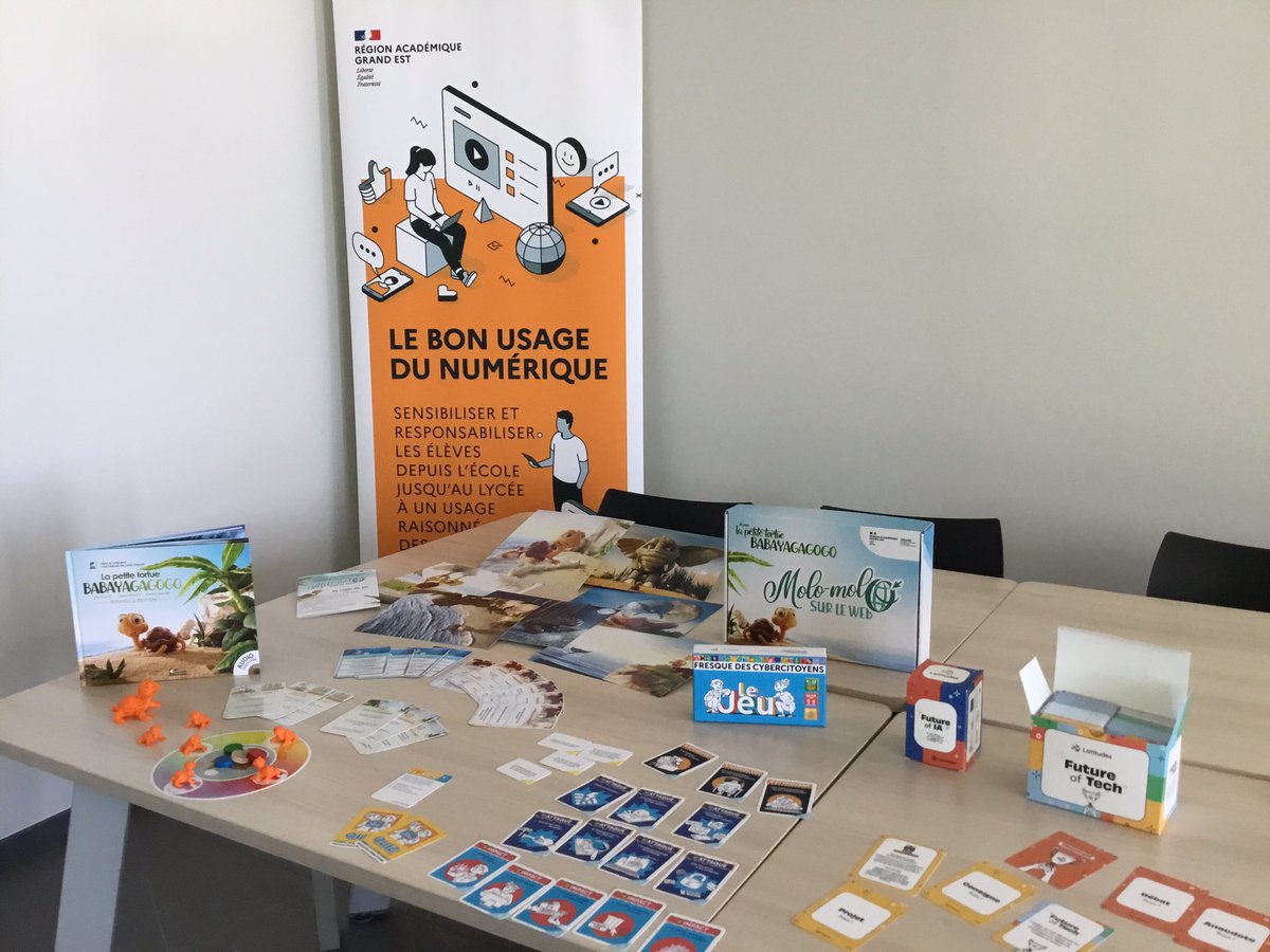 dane_nancy_metz's tweet photo. Seconde journée d'accueil des enseignants lauréats de concours au rectorat de l'@acnancymetz ⤵️
Un mini salon des usages du #numérique organisé à la #DRANE :
✔️ #VR
✔️ #BUN
✔️ #Web3.0
✔️ #webradio
✔️ #ÉcoleInclusive et #EBEP
✔️ Aménagement des espaces scolaires, #Archiclasse... https://t.co/oAgqZVA181