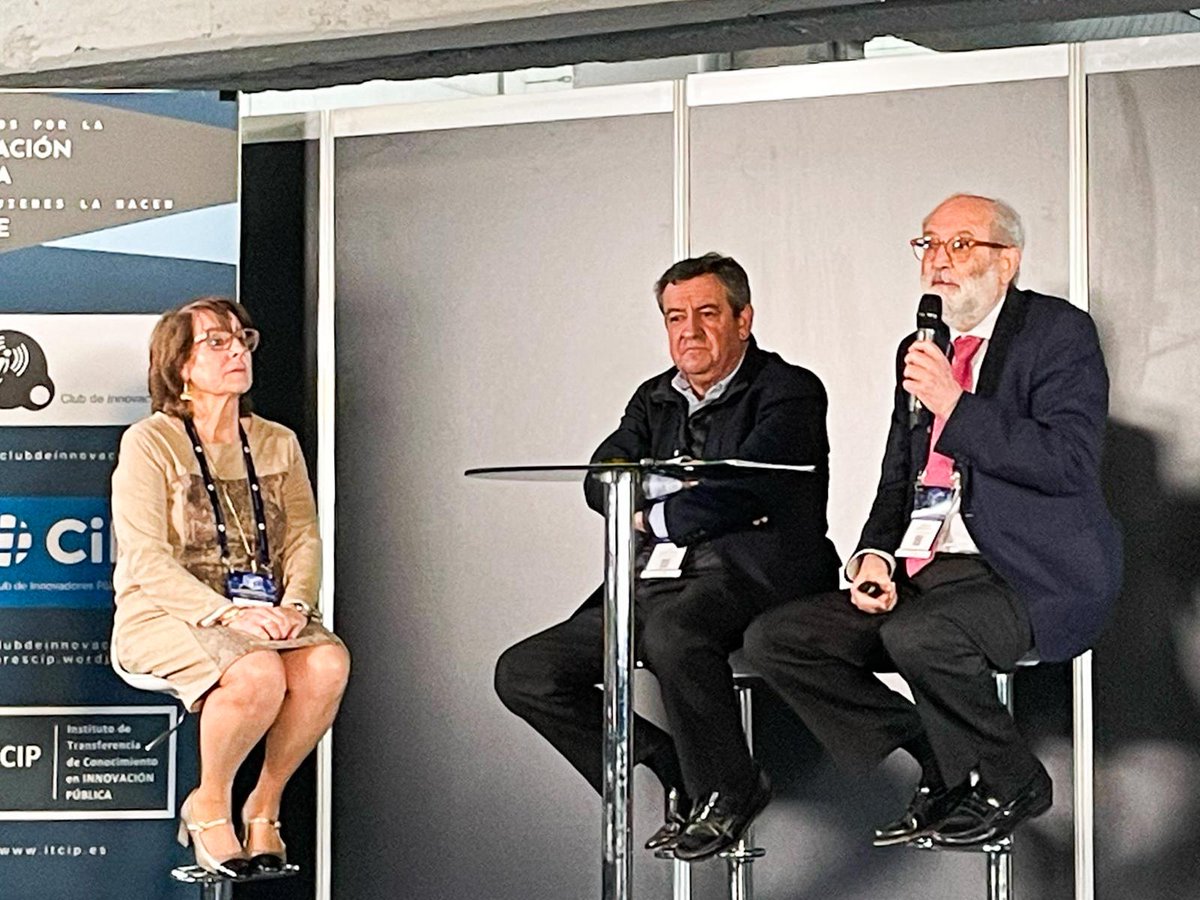 🚀<a href="/pploaiza/">José Loaiza García</a>, director del <a href="/IAAPJunta/">IAAP Junta Andalucía</a>, @mherrea1961, jefa de servicio de EPP en el IAAP y Carlos Suso, jefe de servicio de Dirección Pública profesional en el IAAP, participan en el XV <a href="/congresoCNIS/">Congreso CNIS</a> #CNIS2025