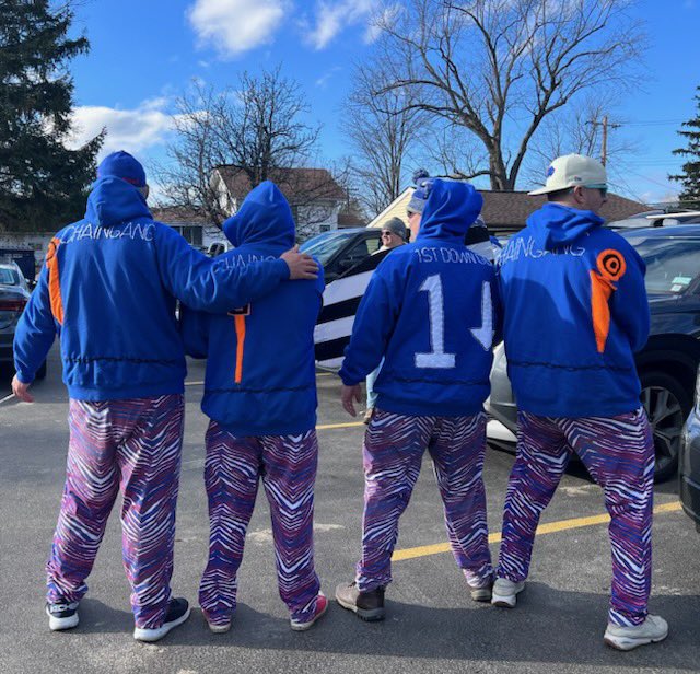 Buffalo Bills First Down Arm Guy (@bbfdag) on Twitter photo <a href="/PeteGuelli/">Pete Guelli</a> <a href="/hallmarkchannel/">Hallmark Channel</a> Buffalo Bills First Down Arm Guy and the Chain Gang Reporting for duty! <a href="/PeteGuelli/">Pete Guelli</a> <a href="/hallmarkchannel/">Hallmark Channel</a> Buffalo Bills First Down Arm Guy and the Chain Gang Reporting for duty!