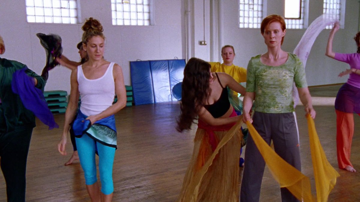dumbandfunn's tweet image. classic Carrie Bradshaw, attending a workout class mainly because she wants to chat with her friends