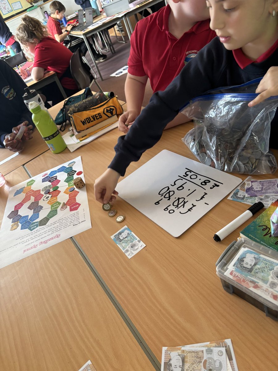 Hendrefoilan's tweet photo. Manta rays enjoying a board game while testing our understanding of giving change… #hdfpNum #hdfpMR https://t.co/Do3aLt2Td9