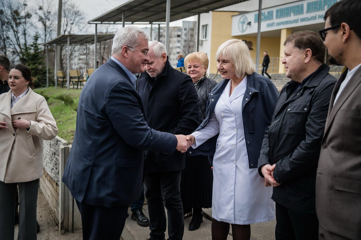 Andrii Sybiha 🇺🇦 (@andrii_sybiha) on Twitter photo We visited Kharkiv today with my Norwegian colleagues <a href="/EspenBarthEide/">Espen Barth Eide</a> and Tonje Brenna.
I appreciate their courageous visit to our city of strong and resilient people. Just last night, Russia launched another drone attack on Kharkiv. Our Norwegian friends witnessed the We visited Kharkiv today with my Norwegian colleagues <a href="/EspenBarthEide/">Espen Barth Eide</a> and Tonje Brenna.
I appreciate their courageous visit to our city of strong and resilient people. Just last night, Russia launched another drone attack on Kharkiv. Our Norwegian friends witnessed the