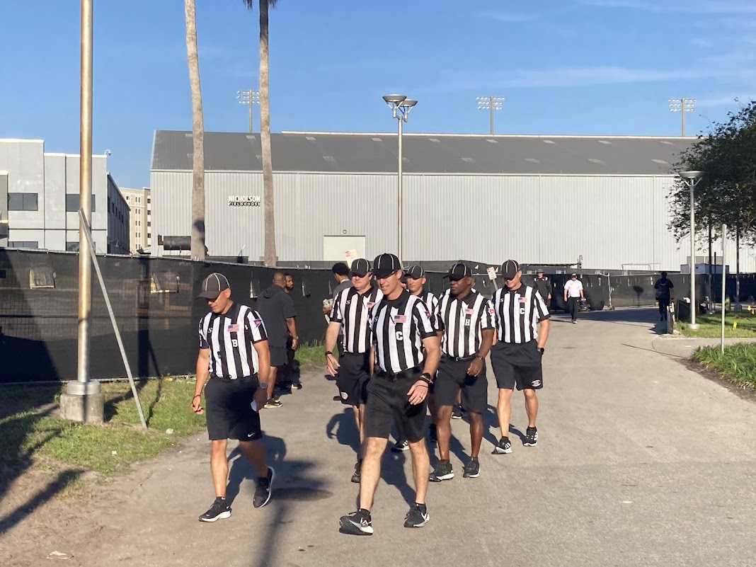 osmattmurschel's tweet photo. Some random pics/videos from the media portion of #UCF spring football practice today: https://t.co/VZ9nk4UVSD