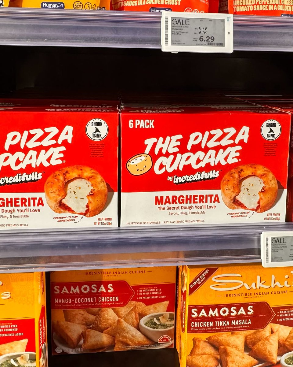 i thought it was AI-generated but it's not
"the pizza cupcake" https://t.co/u8vZ3n0LGR