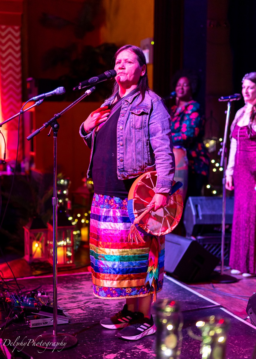 ✨INDIGENOUS SINGER Marie Gaudet at F for Flamenco✨

Cultural Knowledge Keeper Marie Gaudet will be opening the F for Flamenco shows on April 3rd and April 6th! We are honoured that Marie's voice will start the shows!

🎟️Tix! fabcollab.ca/flamencofest
🎟️ FABCOLLAB10 for 10% off!