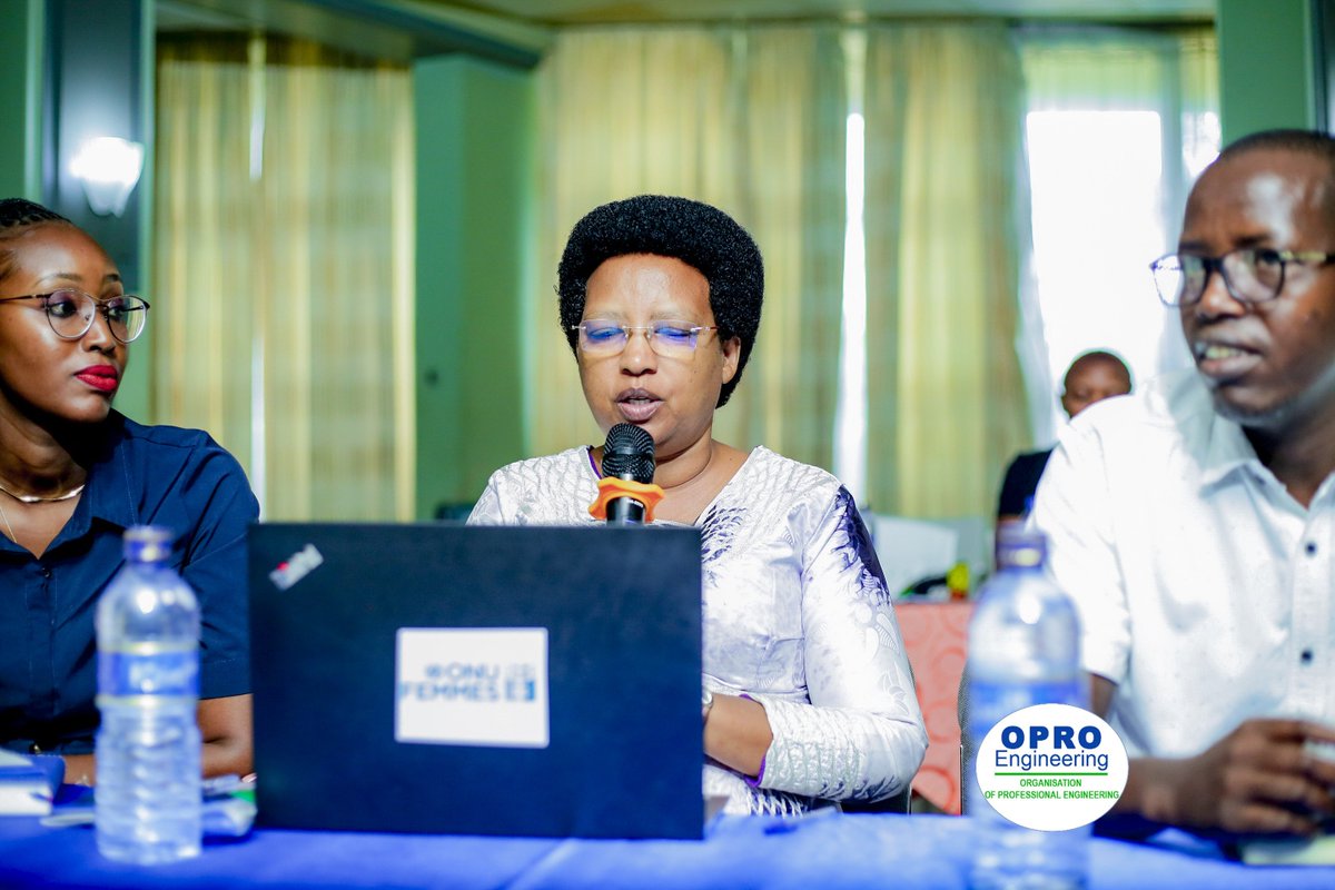 OproEngineering's tweet photo. Différents acteurs majeurs dans le domaine dont les Ministères ayant respectivement le genre et l'infrastrure dans leurs attributions, @UNWomenBurundi , ONG locales et internationales, projets, sociétés, universités, institutions, des professionnels, etc.  participé à l'atelier. https://t.co/3McjEX0hTi