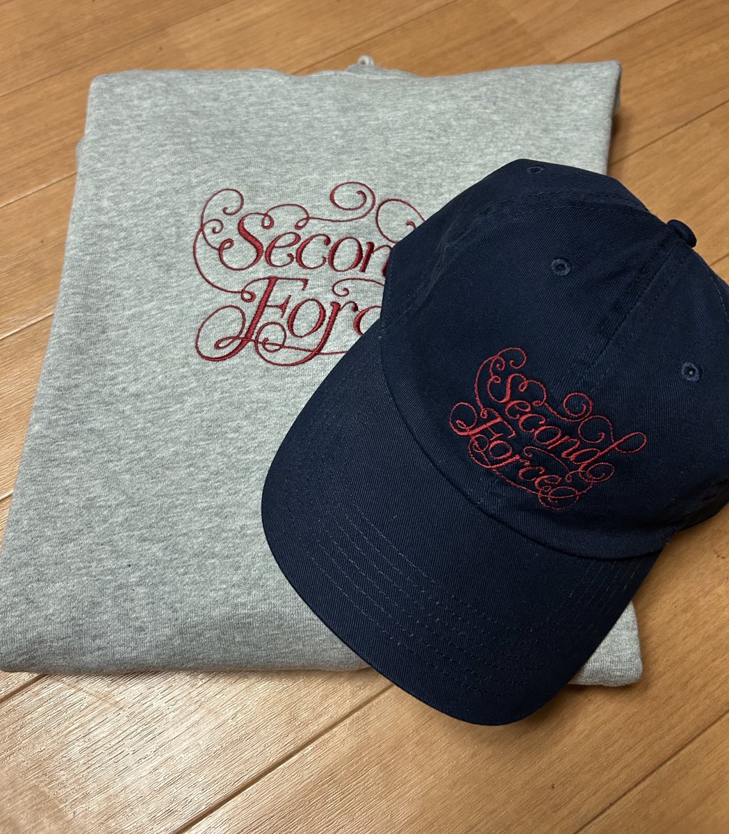 SHINOBUARAI0316's tweet photo. 我が家にも届いてたぁ😊
どうしても欲しくなって追加で注文したたっしーのお洋服買って正解だった。やっぱりロンTも買えば良かった😅たっしー素敵なお洋服ありがとう。
#secondforce
#田代直希 https://t.co/3curcIuyyx