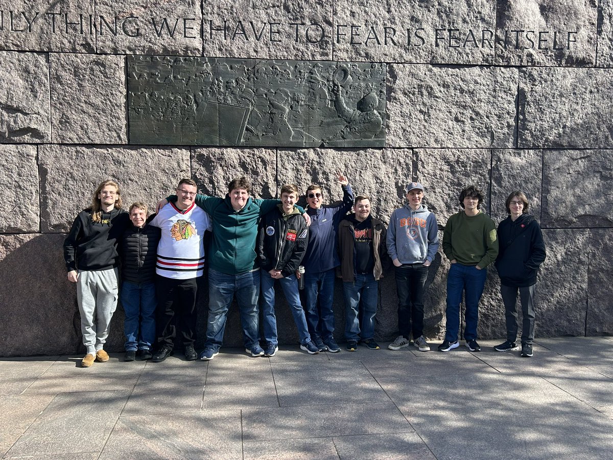 ben_hodge's tweet photo. DC Trip 2025! @AvonLocalSch @AvonDCTrip @avoneagles @kd_buller @Fitch_assistant https://t.co/6q5Lm4GHYv