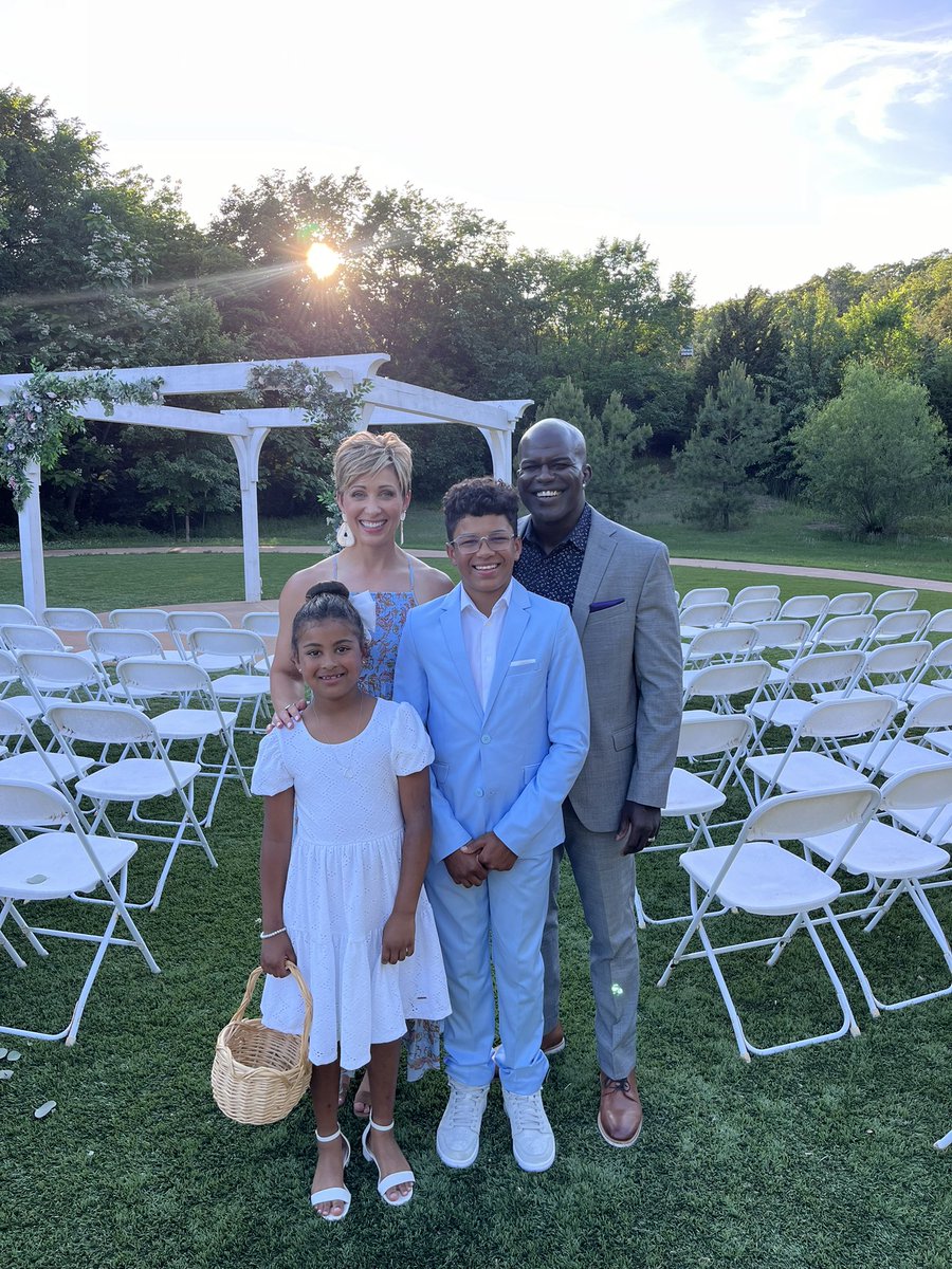 Hardell Moore tweet media