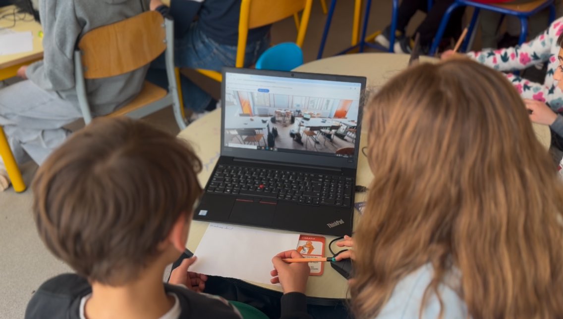 Réseau Canopé Centre-Val de Loire (@canope_dtcvl) on Twitter photo 🌍 Cet après-midi à Nogent-le-Phaye (28), place au défi du créathon "Éco-Déclic"
En équipe, les élèves entourés des enseignants imaginent des supports pour sensibiliser aux écogestes à l’école. Un créathon en partenariat avec <a href="/reseau_canope/">Réseau Canopé</a> et <a href="/BanqueDesTerr/">Banque des Territoires</a> programme #EduRenov 🌍 Cet après-midi à Nogent-le-Phaye (28), place au défi du créathon "Éco-Déclic"
En équipe, les élèves entourés des enseignants imaginent des supports pour sensibiliser aux écogestes à l’école. Un créathon en partenariat avec <a href="/reseau_canope/">Réseau Canopé</a> et <a href="/BanqueDesTerr/">Banque des Territoires</a> programme #EduRenov