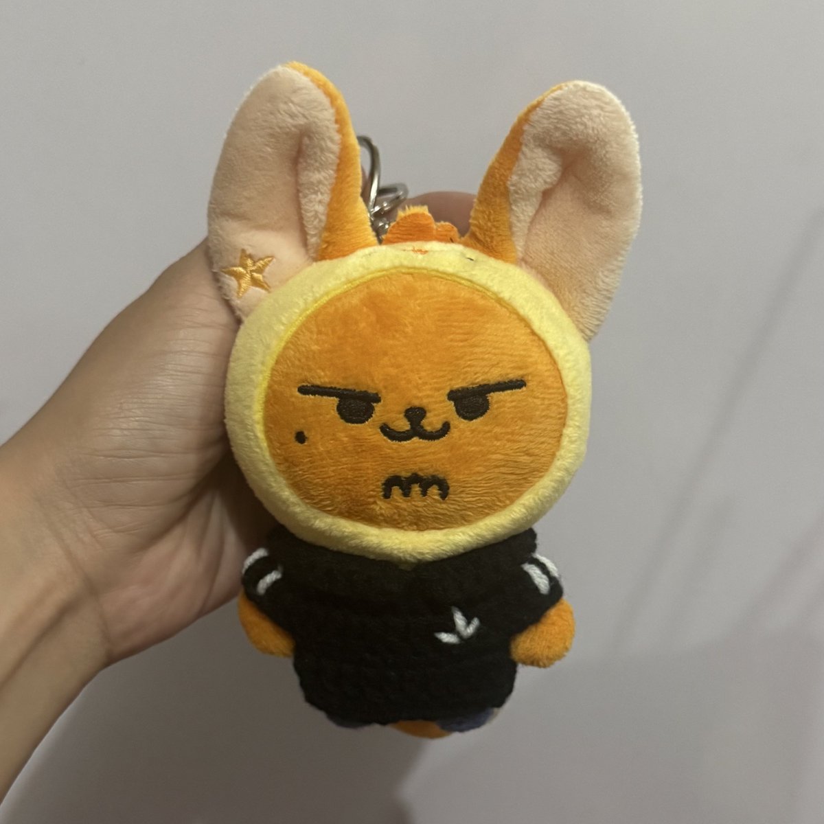 🌟 𝔹𝕐𝔼𝕆𝕃'𝕤 𝔻𝔼𝕊𝕀𝔾ℕ 📌 KEYCHAIN TXT (@BYEOLSIGN) / Posts / X