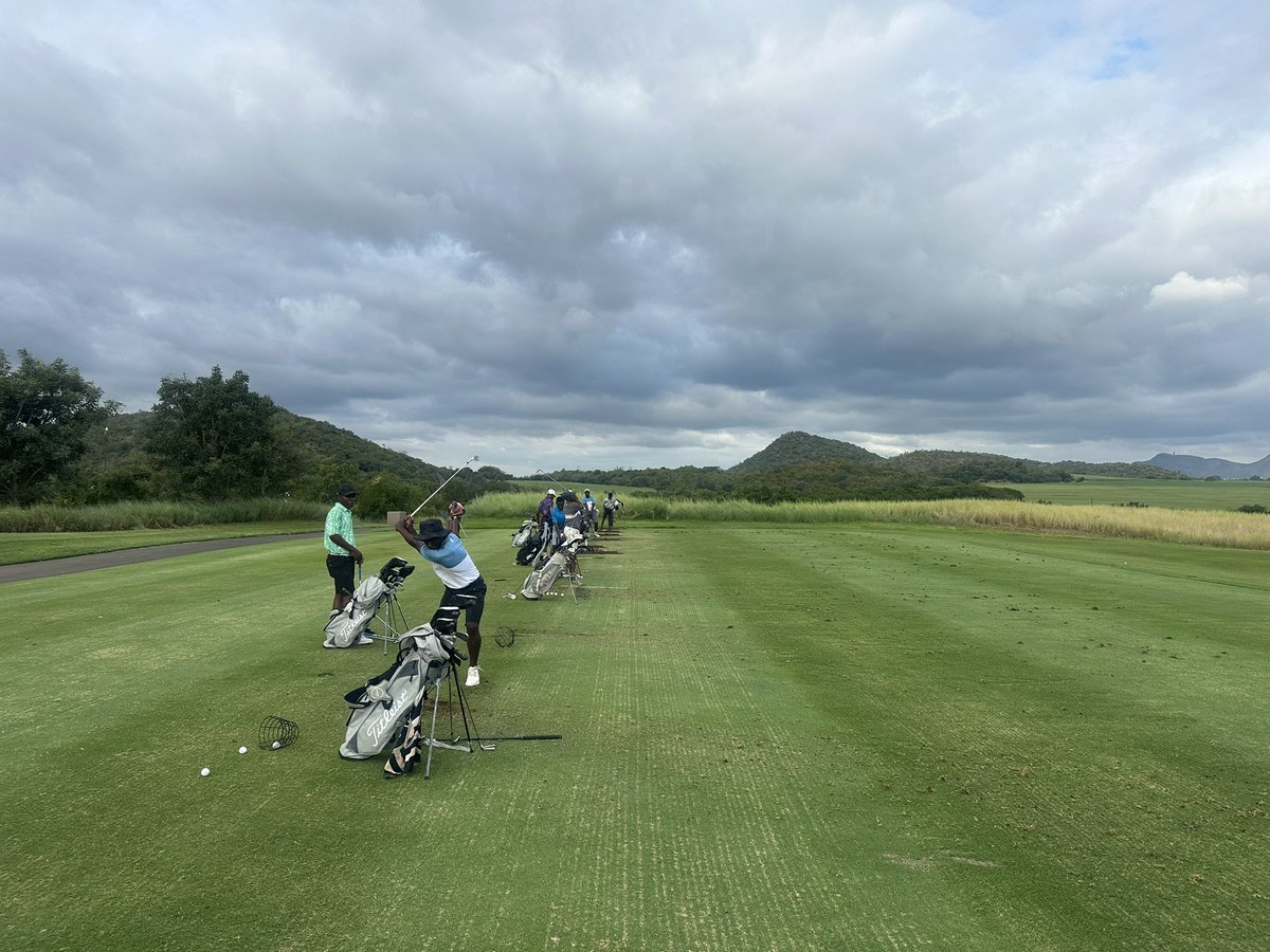 golfdevguy's tweet image. Glorious afternoon at @njdc_golf 🙌
What an awesome place our @SAGDB1999 players have access to!
 
#golf #practice #hierwordgeoefen