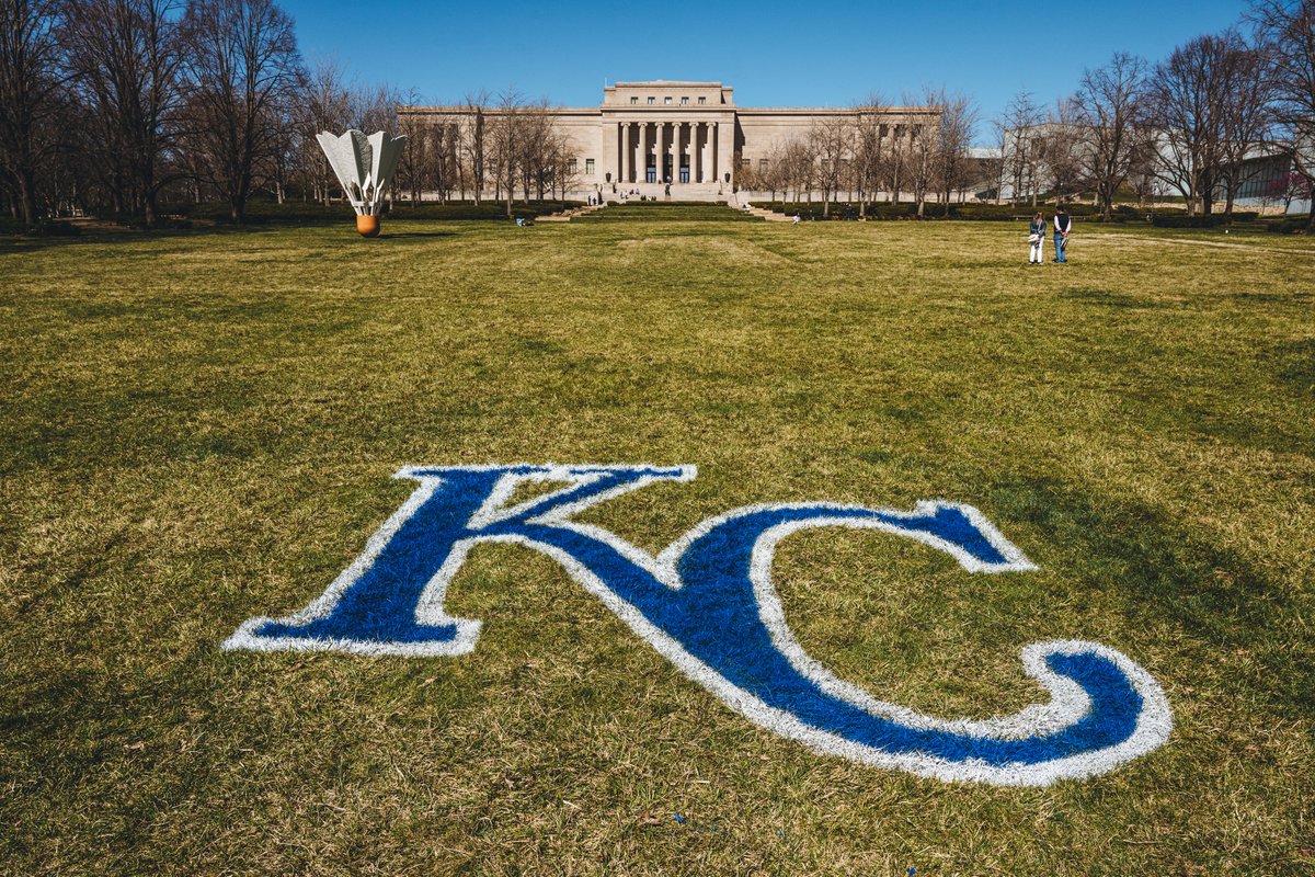 Royals's tweet image. Paint the town blue. 🖌️

#OpeningDay