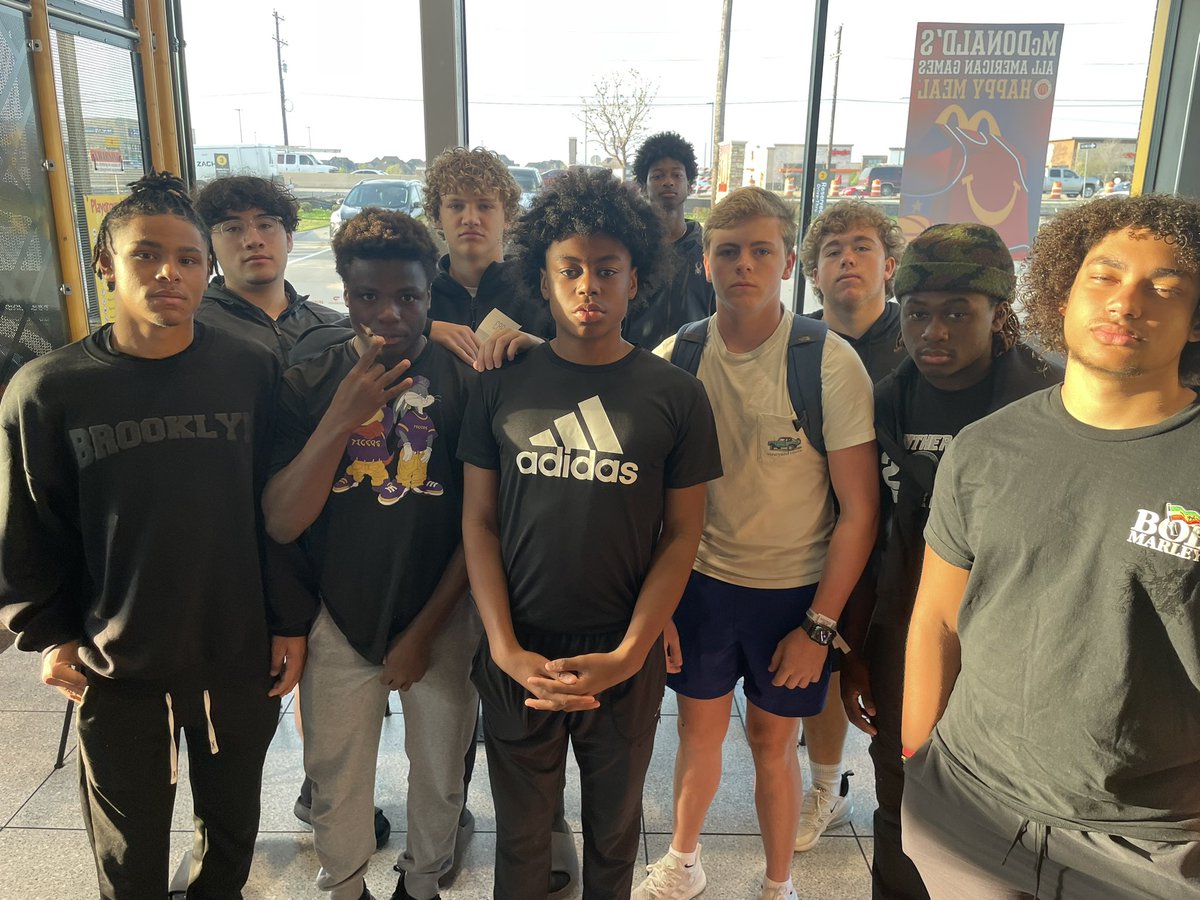 George Albert Smith (@georgesmith_20) on Twitter photo Legion of Creek had a great time with food and fellowship at McDonalds this Morning.
<a href="/clintsurratt/">Clint Surratt</a> <a href="/4_Strong/">Ryan Wilson</a> <a href="/NorrisCoach/">Mason Norris</a> <a href="/PCHSfriscoFB/">Panther Creek Football Recruiting</a> #CREEKWEEK
#LEGIONOFCREEK Legion of Creek had a great time with food and fellowship at McDonalds this Morning.
<a href="/clintsurratt/">Clint Surratt</a> <a href="/4_Strong/">Ryan Wilson</a> <a href="/NorrisCoach/">Mason Norris</a> <a href="/PCHSfriscoFB/">Panther Creek Football Recruiting</a> #CREEKWEEK
#LEGIONOFCREEK