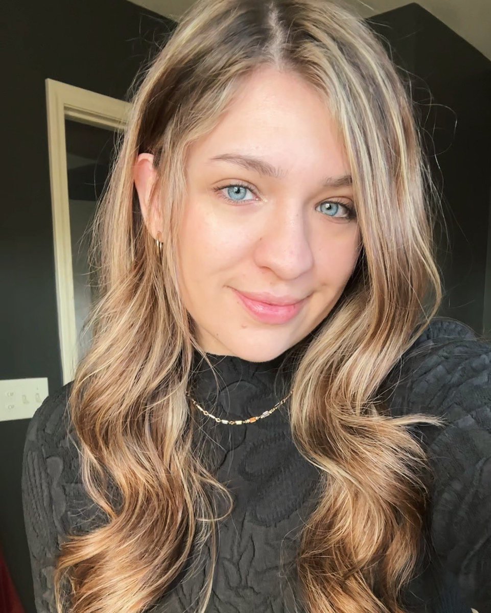 First day selfie!!

Today marks the start of an awesome journey integrating esports &amp; technology into the lives of Detroit youth. 

I am beyond honored to begin building this program and so thankful for the trust of the Life Remodeled team. 

Let’s do this 🤝