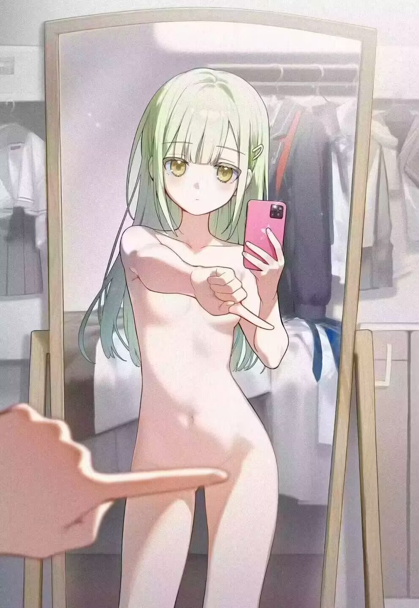 yilingya's tweet photo. 晚自习请假给你们拍涩图～（尝试模仿姿势）
#男娘 https://t.co/DCVWpZsBV3